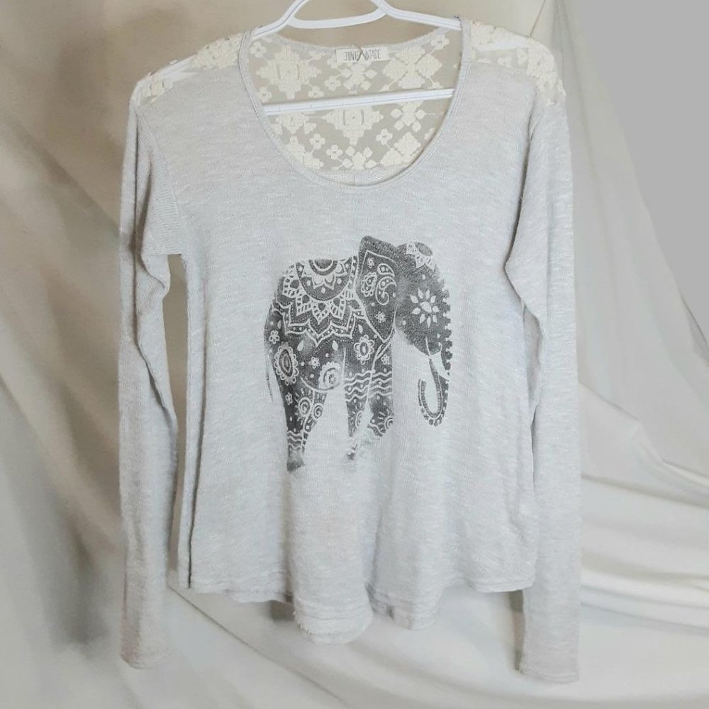 Elephant Graphic LightWeight Women's Sweater with Lace Shoulder Panel Size XS
